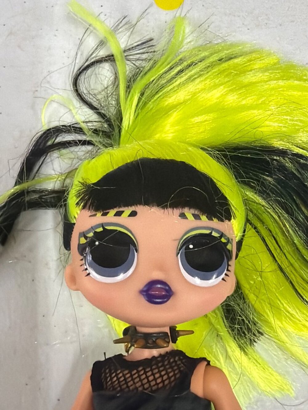 LOL Surprise Dolls Neon-Themed With Accessories - Set Of 2 - Picture 5 of 11